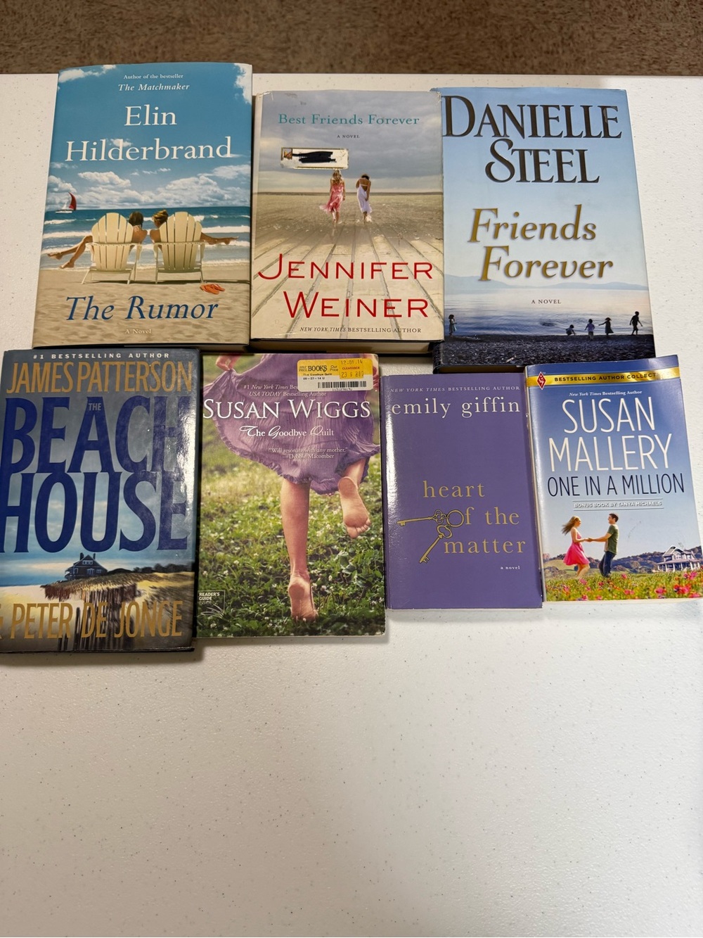Beach Reads Book Bundle 🌊 Elin Hilderbrand, Emily Giffin, Danielle Steel + More
